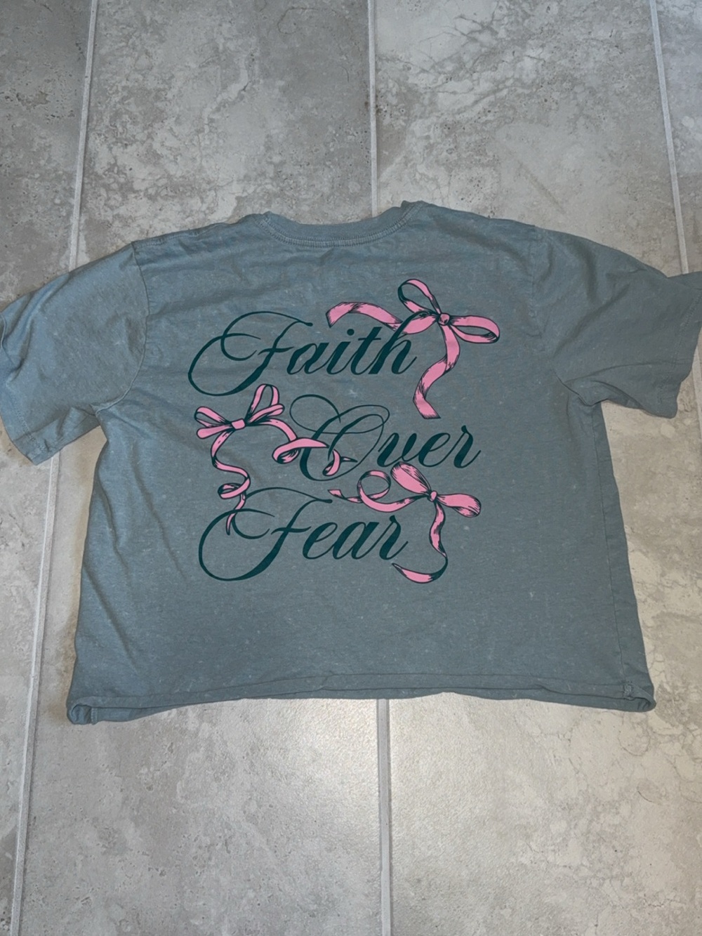 Faith Over Fear cropped tee